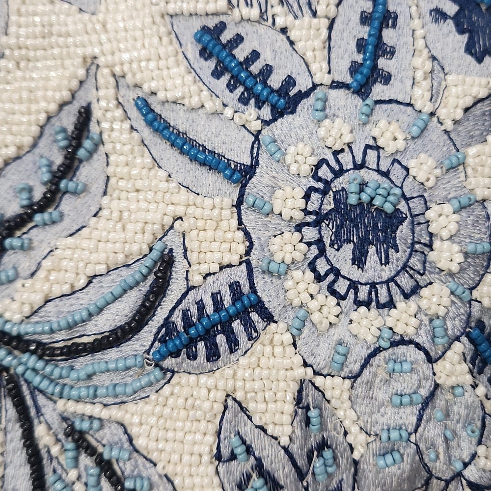 💙🔹️ Made In India Viral blue and white floral beaded bamboo handle bag ✨️💙 - Picture 7 of 10